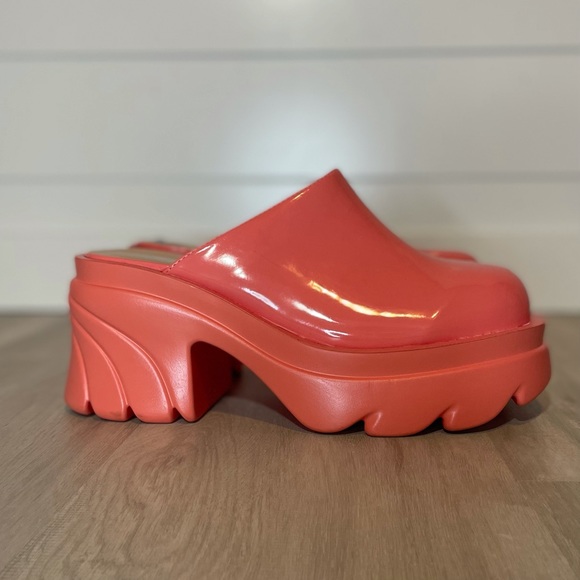 SOLD Nasty Gal bright salmon platform clogs - Picture 5 of 15